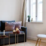 Апартаменты Located In The Heart Of