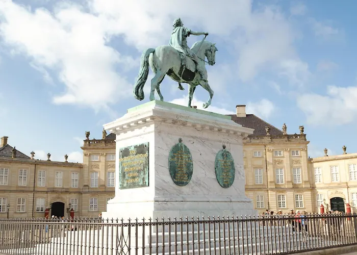 Appartement Located In The Heart Of *